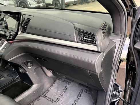 Used 2024 Honda Odyssey Sport image 19