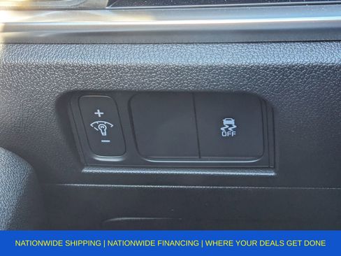 Used 2025 Kia Sorento S image 37