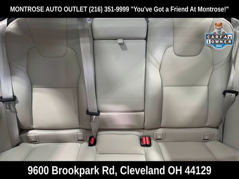 Used 2024 Volvo XC60 B5 Plus w/ Protection Package Premier AWD/4WD image 30