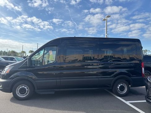 Used 2023 Ford Transit 350 XL image 4