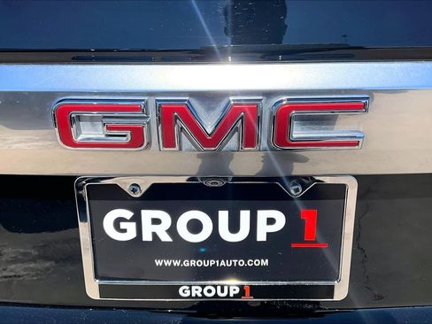 Used 2022 GMC Yukon XL Denali image 31