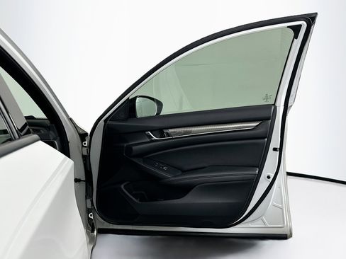 Used 2022 Honda Accord Sport image 29