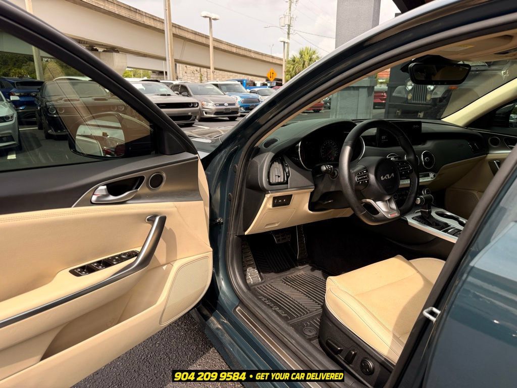 Used 2022 Kia Stinger GT1 RWD image 23