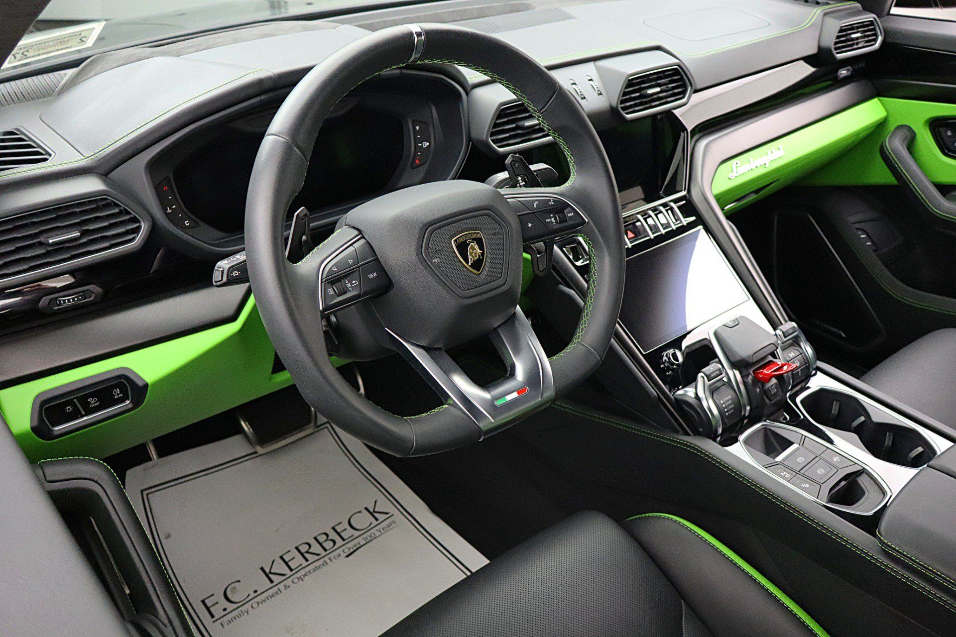 Used 2024 Lamborghini Urus S AWD/4WD image 40