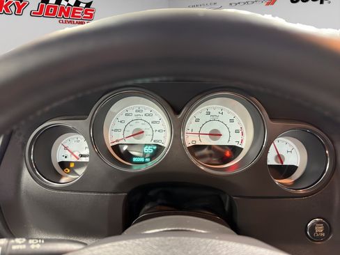 Used 2012 Dodge Challenger R/T RWD image 26