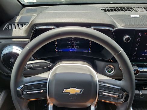 Used 2023 Chevrolet Colorado LT w/ LT Convenience Package II image 23