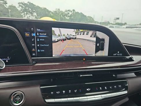 Used 2021 Cadillac Escalade Premium Luxury Platinum RWD image 19