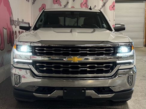 Used 2018 Chevrolet Silverado 1500 LTZ w/ Sport Package image 6