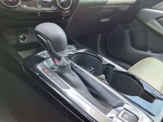 Used 2025 Chevrolet Trax ACTIV FWD image 12