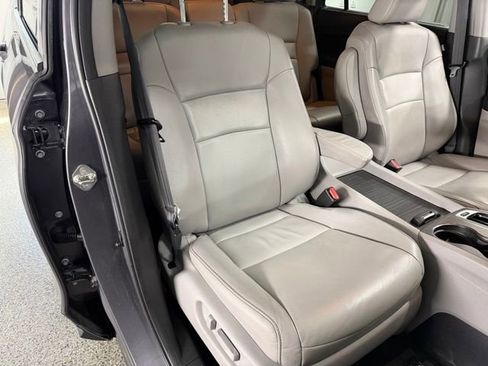 Used 2019 Honda Pilot EX-L image 25