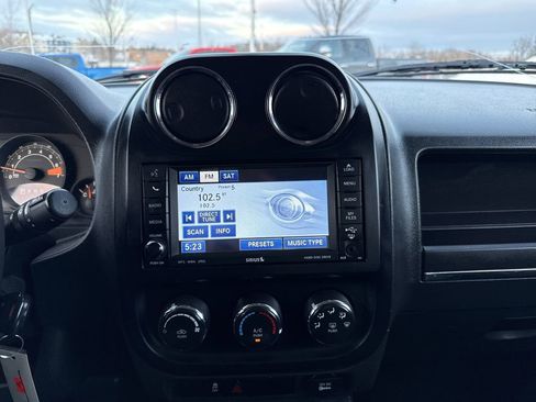 Used 2014 Jeep Patriot Sport image 20