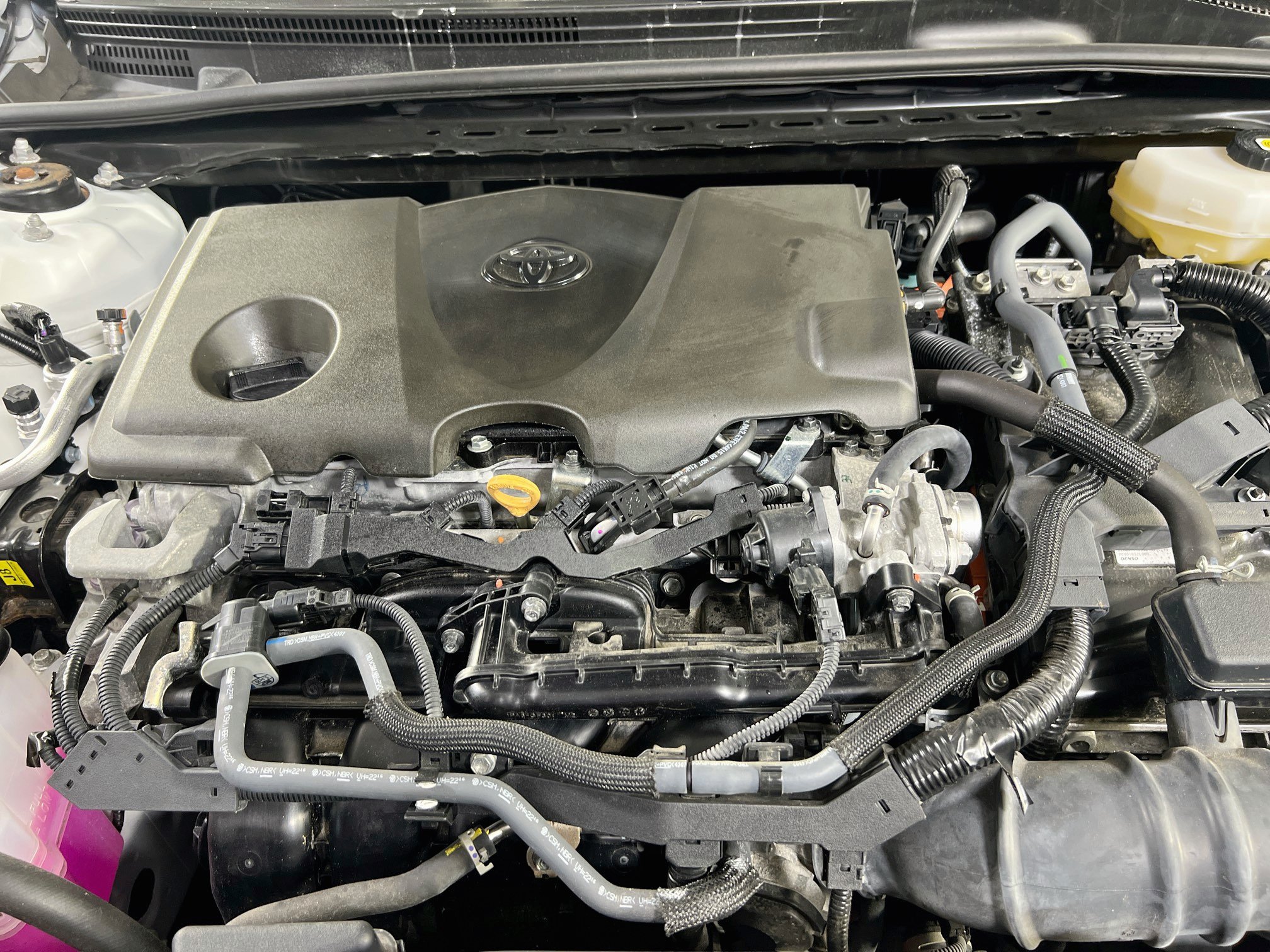 Used 2025 Toyota Camry SE AWD/4WD image 27