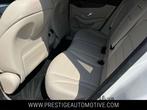 Used 2022 Mercedes-Benz GLC 300 4MATIC w/ Premium Package Lite image 14