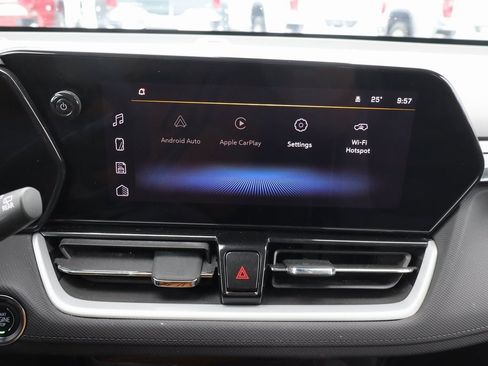 Used 2024 Chevrolet TrailBlazer LT image 11