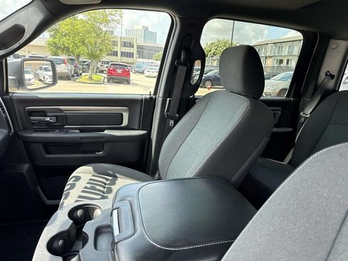 Used 2024 RAM 1500 Warlock RWD image 14