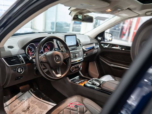 Used 2018 Mercedes-Benz GLS 550 4MATIC image 13
