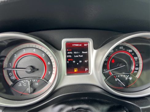 Used 2014 Dodge Journey SXT w/ Flexible Seating Group AWD/4WD image 15