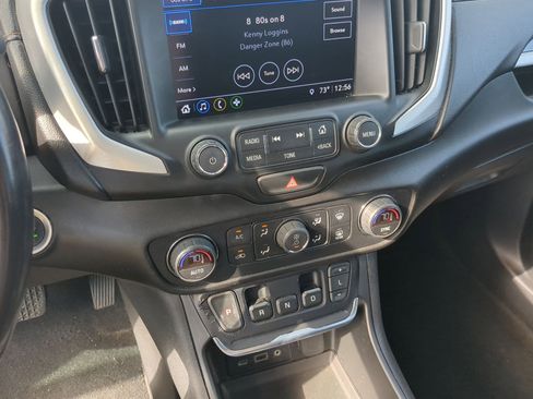 Used 2018 GMC Terrain SLT image 18