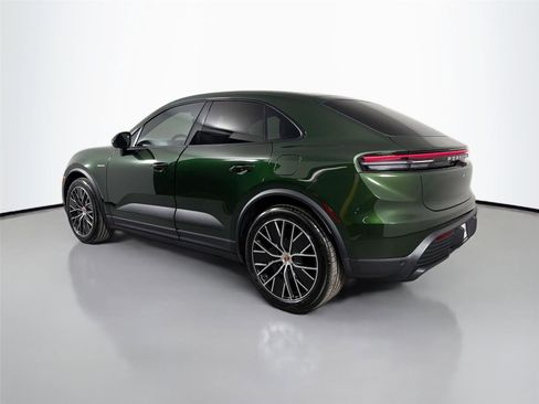 Certified 2026 Porsche Macan Electric RWD image 3