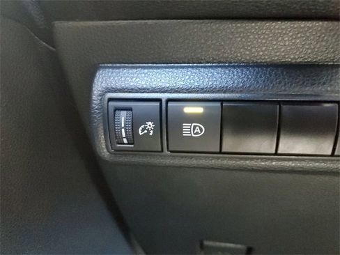 Used 2024 Toyota Corolla SE image 28