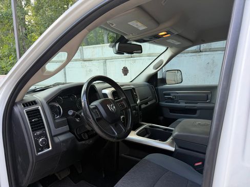 Used 2018 RAM 1500 Lone Star AWD/4WD image 2