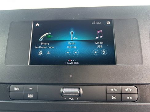 Used 2024 Mercedes-Benz Sprinter 2500 image 26