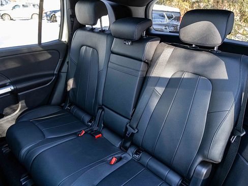 Used 2022 Mercedes-Benz GLB 250 GLB 250 image 23