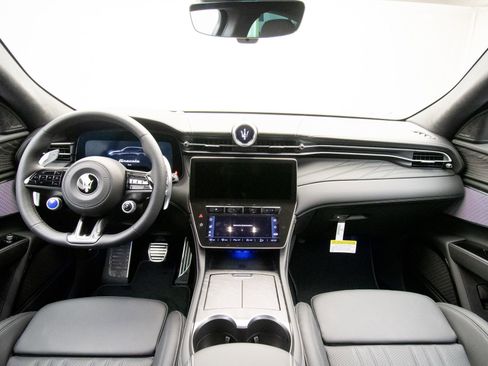 New 2026 Maserati Grecale Modena image 13