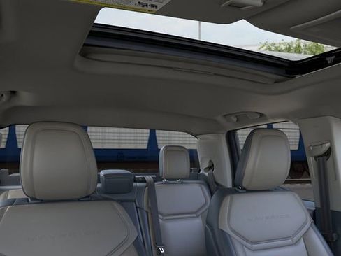 New 2026 Ford Maverick Lariat image 12