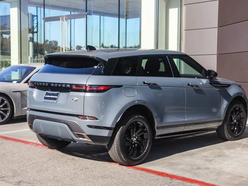 Used 2023 Land Rover Range Rover Evoque R-Dynamic S image 6