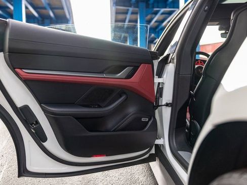 New 2025 Porsche Taycan 4S AWD/4WD image 30