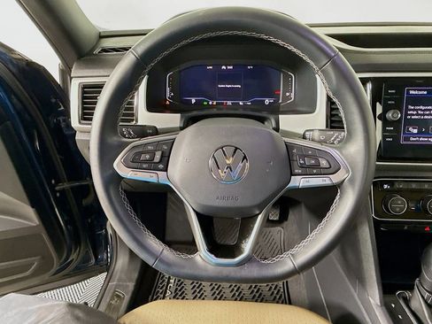 Used 2022 Volkswagen Atlas Cross Sport SE image 11