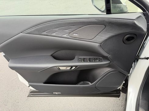 Used 2024 Lexus RX 450h 450h+ Luxury AWD w/ Convenience Package image 12