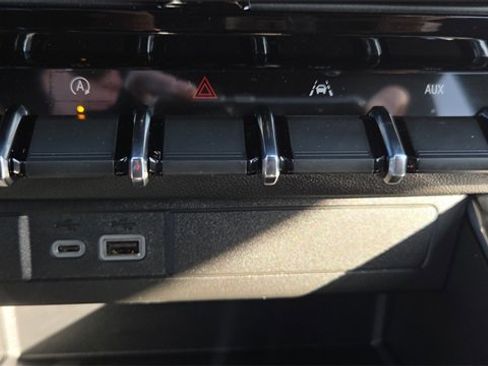 New 2026 GMC Canyon AT4 image 33