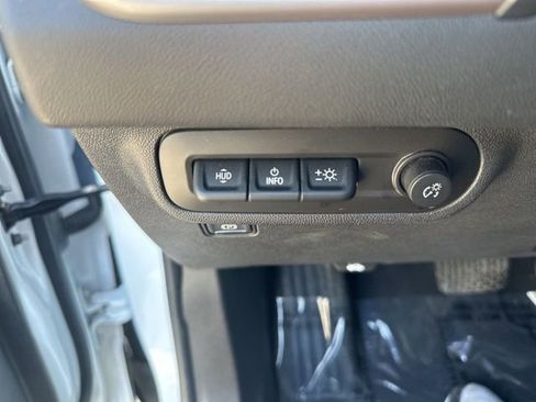 Used 2022 GMC Terrain AT4 w/ Infotainment Package II image 36