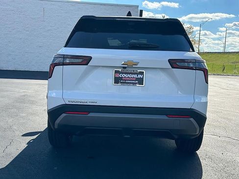 New 2026 Chevrolet Equinox LT w/ Convenience Package II image 8