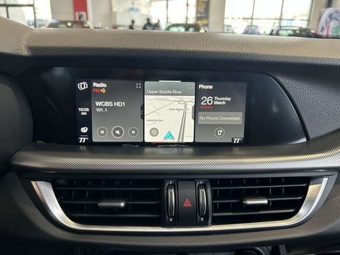 Used 2024 Alfa Romeo Stelvio Veloce image 20