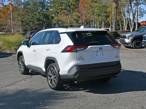 Certified 2023 Toyota RAV4 XLE Premium image 3