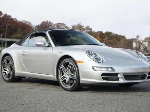 Used 2007 Porsche 911 Carrera image 2