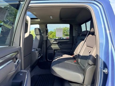 Certified 2025 Chevrolet Silverado 2500 LTZ w/ LTZ Premium Package AWD/4WD image 8