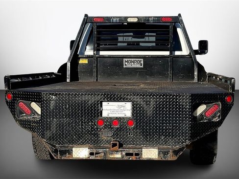 Used 2017 RAM 3500 Tradesman w/ Chrome Appearance Group image 5