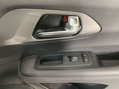 New 2026 Chrysler Pacifica Select FWD image 12