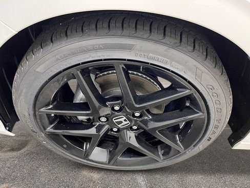 New 2026 Honda Civic Sport image 11