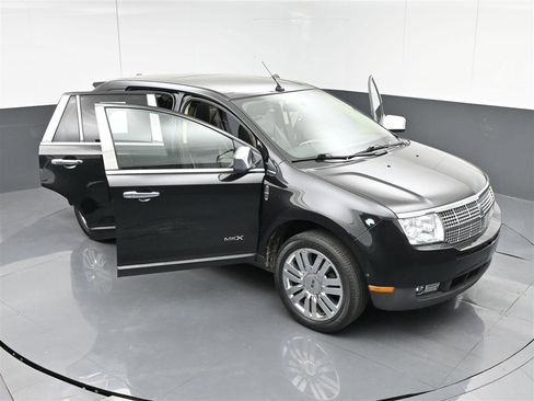 Used 2010 Lincoln MKX AWD image 36