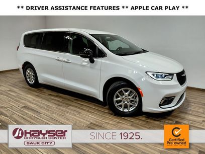 Certified 2024 Chrysler Pacifica Touring-L