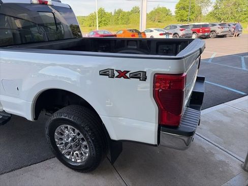 Used 2022 Ford F350 Lariat w/ Lariat Ultimate Package AWD/4WD image 35