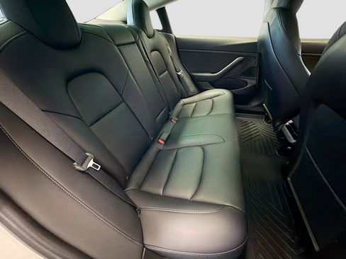 Used 2020 Tesla Model 3 Standard Range Plus image 14