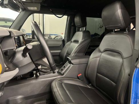 Used 2022 Ford Bronco Badlands w/ Sasquatch Package image 12