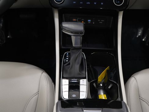 Certified 2025 Hyundai Tucson SEL image 17