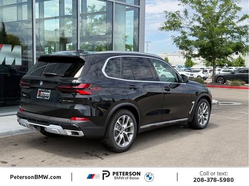 New 2026 BMW X5 xDrive50e w/ Premium Package AWD/4WD image 5